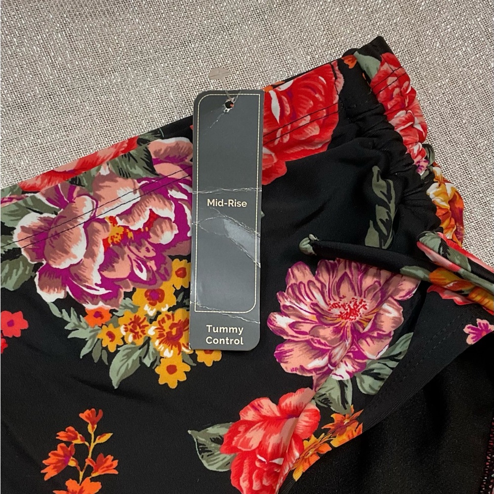 NWT Terra & Sky Floral Mid-Rise Tummy-Control Bikini Size 2X (20W-22W) - Picture 8 of 11